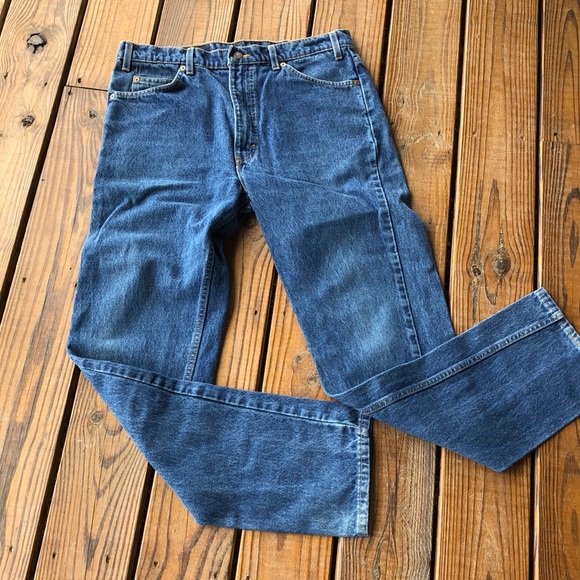 Other - Levi’s 505 Reg Fit -Straight Leg Jeans- 36 x 34